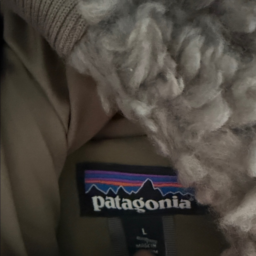 Patagonia Mesa Women’s Gray Sherpa Hooded Coat - Picture 6 of 8